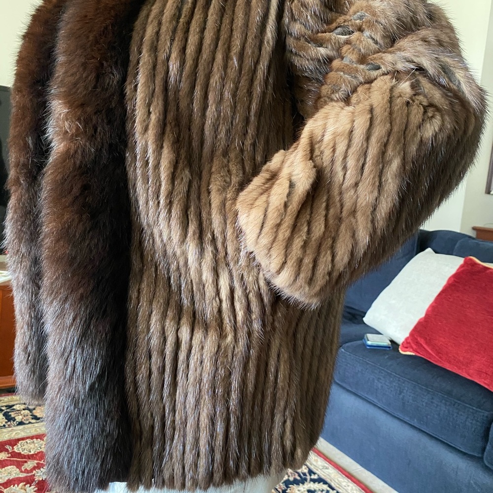 mink jacket with fox collar - Picture 5 of 6